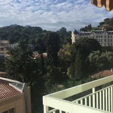 Apartment Le Floreal Vue Montagne A 5 Min A Pied De La Mer