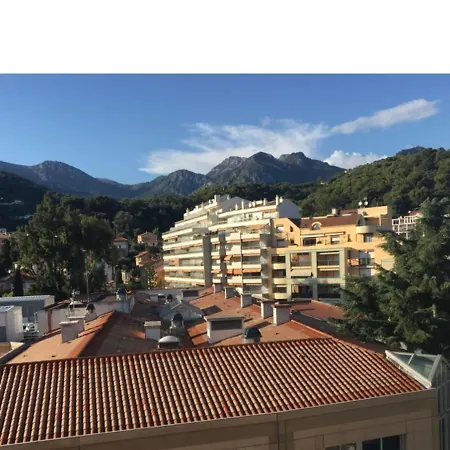 Le Floreal Vue Montagne A 5 Min A Pied De La Mer Apartment *